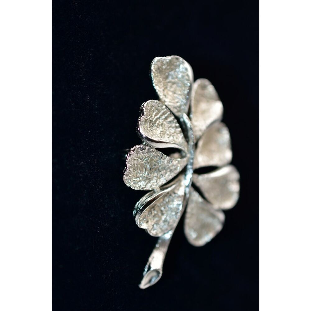 Vintage Pin Brooch Silver Tone Plant Leaf Fall Autumn Textured Metal Chic Bin5 - Picture 3 of 10